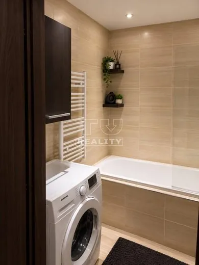 Na predaj 3-izbový byt, 65 m², Košice-Sídlisko Ťahanovce