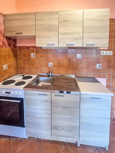 Na predaj 1-izbový byt, 20 m², Komárno, Cintorínsky Rad