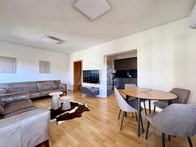 Na prenájom 4-izbový byt, 121 m², Banská Bystrica, Nad Plážou
