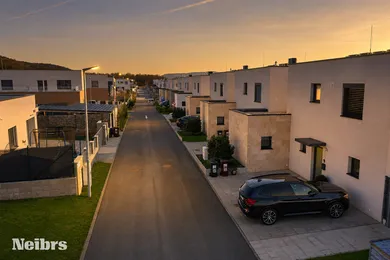 Na predaj dom v Bratislava-Záhorská Bystrica · €549 000 · Novostavba