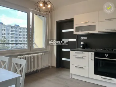 Byty na prenájom 3-izbový, Brezno · €650