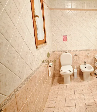 Na predaj 3-izbový byt, 130 m²