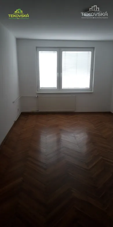Na predaj 2-izbový byt, 61 m², Zlaté Moravce, Hviezdoslavova 32