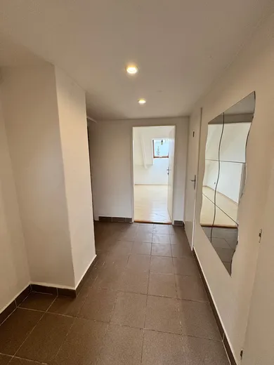 Na prenájom 3-izbový byt, 73 m², Zvolen, Námestie Slobody