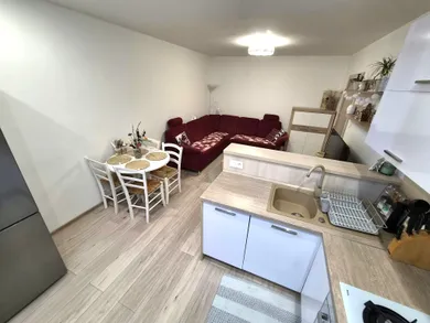 Na predaj 2-izbový byt, 42 m², Košice-Nad jazerom, Meteorová