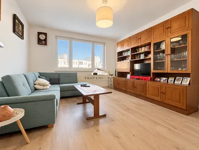 Na prenájom 4-izbový byt, 85 m², Bratislava-Petržalka, Jiráskova