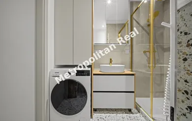 Na predaj 4-izbový byt, 30 m², Bratislava-Petržalka, Fedinova