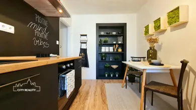 Na prenájom 2-izbový byt, 62 m², Prievidza, Vnútorná