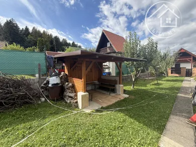 Na predaj 2-izbový rekreačný dom, 82 m², Vrútky, -