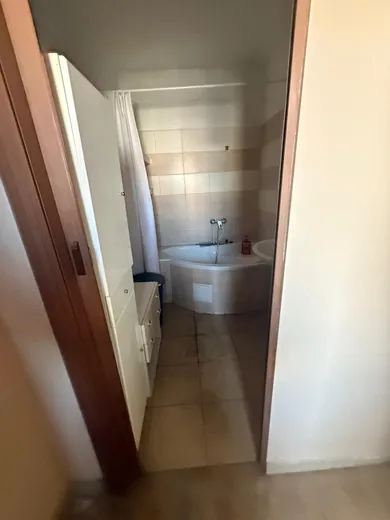 Na predaj 3-izbový byt, 74 m², Šaľa, Hollého