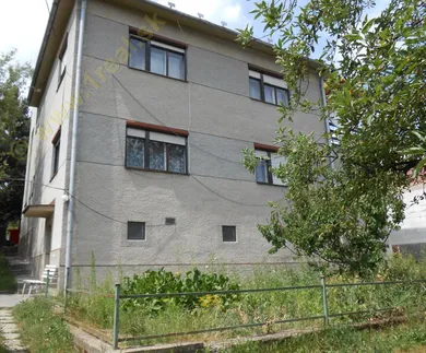 Domy na sprzedaż, 6-pokojowe, Banská Bystrica · €320 000