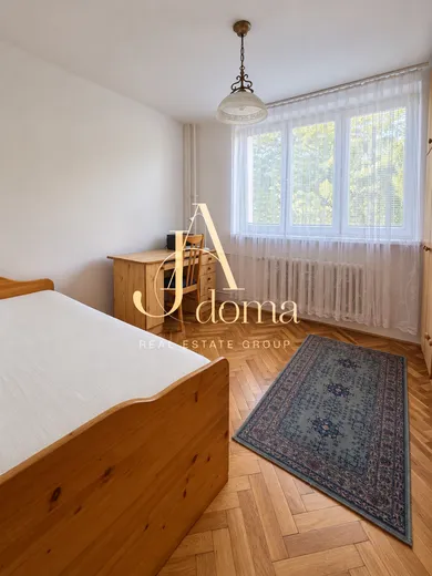 Na prenájom 2-izbový byt, 53 m², Bratislava-Vajnory, Osloboditeľská