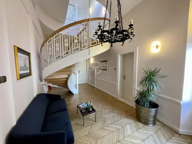 Obiekty na wynajem, Bratislava-Staré Mesto · €940