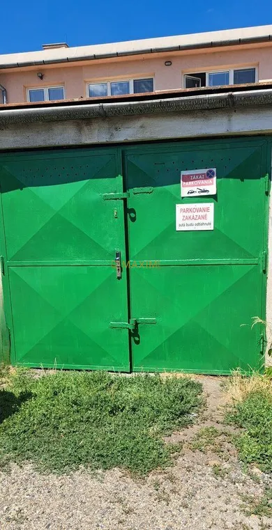 Objekty na predaj, Bratislava-Nové Mesto · €39 000
