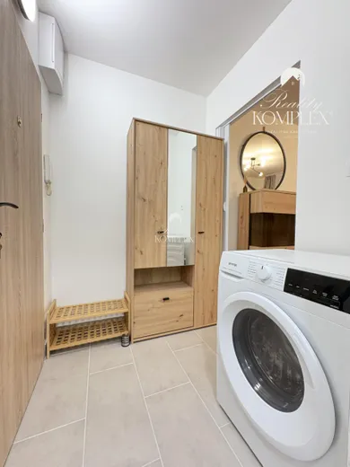 Na prenájom 1-izbový byt, 21 m², Komárno