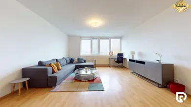 Mieszkania na wynajem, 2-pokojowe, Bratislava-Nové Mesto · €680