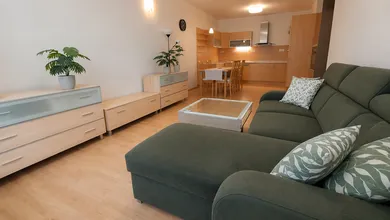 Byty na prenájom 2-izbový, Bratislava-Dúbravka · €650