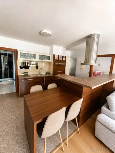 Na predaj 3-izbový byt, 81 m², Vranov nad Topľou, Dobrianského