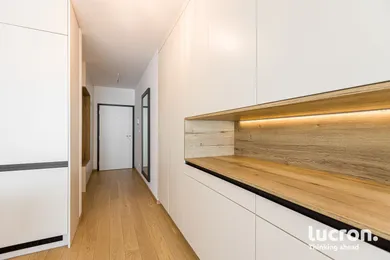 Na predaj 4-izbový byt, 85 m², Bratislava-Nové Mesto, Račianska