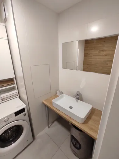 Na predaj 2-izbový byt, 60 m², Trenčín, Karpatská
