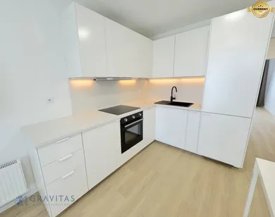 Na prenájom 1-izbový byt, 36 m², Bratislava-Ružinov, Košická