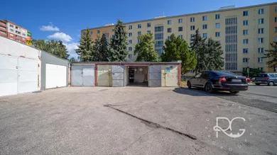 Na prenájom objekt, 14 m², Bratislava-Ružinov, Martinčekova