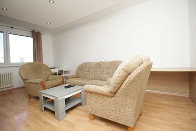 Na prenájom 2-izbový byt, 57 m², Bratislava-Petržalka