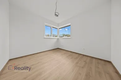 Na predaj 4-izbový dom, 90 m², Dunajský Klátov