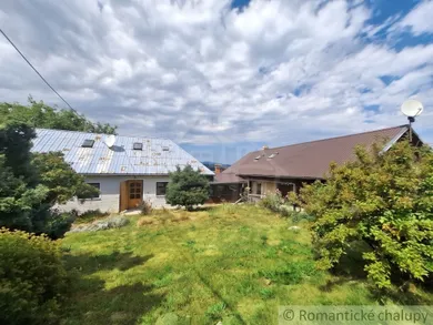 Na predaj dom, 515 m², Látky