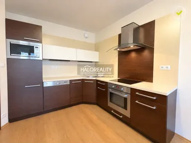Mieszkania na wynajem, 2-pokojowe, Bratislava-Ružinov · €860