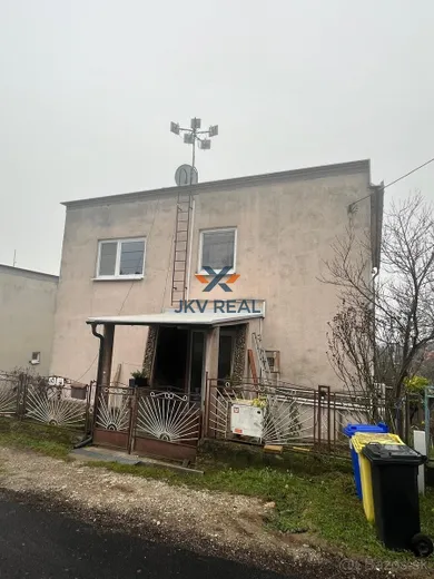 Domy na sprzedaż, 1-pokojowe, Štitáre · €295 600