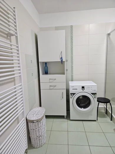 Na prenájom 1-izbový byt, 54 m², Bratislava-Karlova Ves, Kresánkova