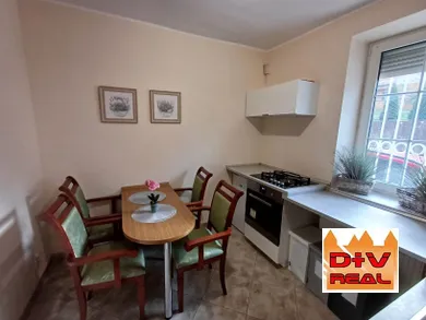 Na prenájom 1-izbový byt, 54 m², Bratislava-Lamač, Zhorínska