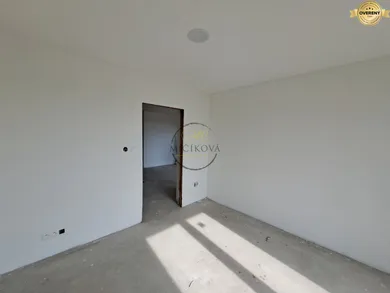 Na predaj 4-izbový dom, 89 m², Veľký Lapáš