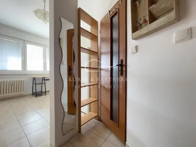 Na predaj 1-izbový byt, 28 m², Komárno