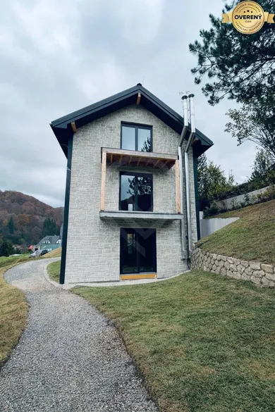 Byty na predaj 3-izbový, Mýto pod Ďumbierom · €120 000