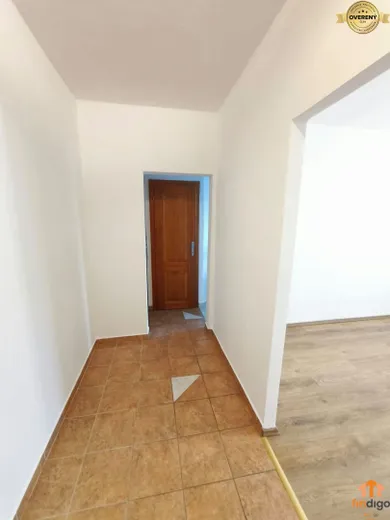 Na prenájom 1-izbový byt, 38 m², Nitra, Kmeťova