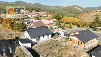 Na predaj 3-izbový dom, 107 m², Breziny