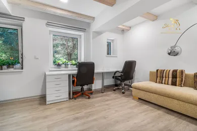 Na predaj 5-izbový dom, 385 m², Bystrá