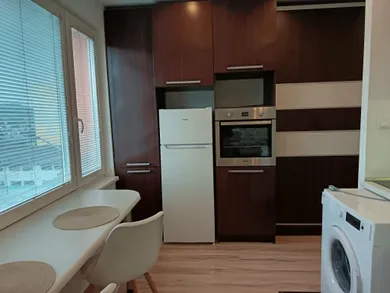 Mieszkania na wynajem, 1-pokojowe, Brezno · €450