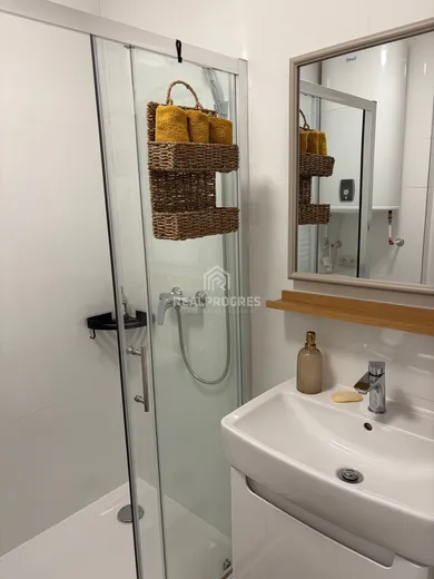 Na prenájom 2-izbový byt, 52 m², Hosťovce