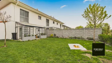 Na predaj 4-izbový dom, 106 m², Stupava, Zadná