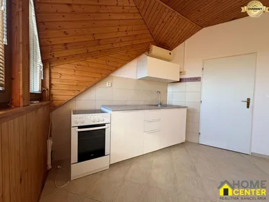 Na prenájom 3-izbový byt, 93 m², Komárno