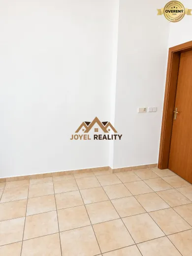 Na prenájom komerčné, 63 m², Galanta, Šafárikova