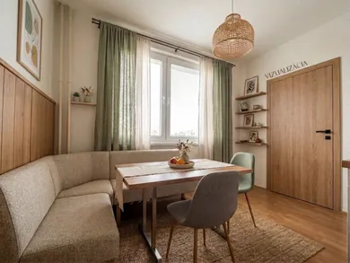 Na predaj 2-izbový byt, 68 m², Bánovce nad Bebravou