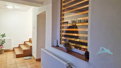 Na predaj dom, 300 m², Dolné Plachtince, J. Kráľa