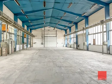 Коммерческие помещения в аренду, Prievidza · €1 820
