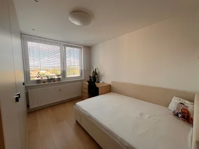 Na predaj 3-izbový byt, 68 m², Košice-Staré Mesto, Vojenská