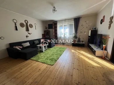 Na predaj 5-izbový dom, 250 m², Banská Bystrica