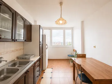 Na prenájom byt v Bratislava-Petržalka · €1 150 · Pôvodný stav
